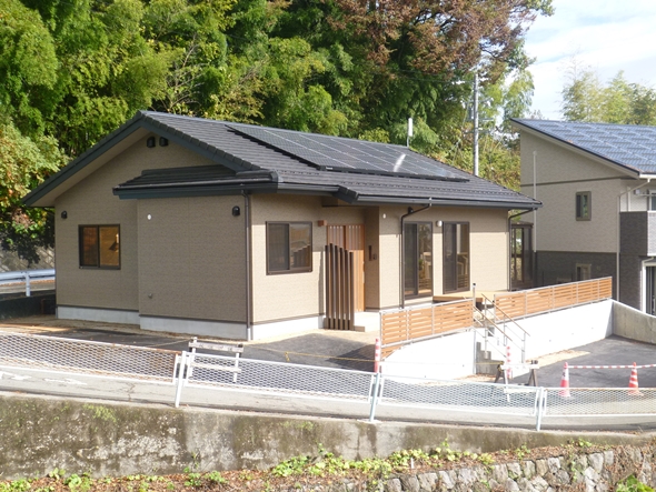 こだわりの自然素材の平屋