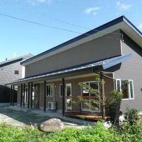 独立型2世帯住宅　２階建て部