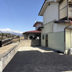 佐久市　小屋解体・駐車場舗装拡張工事
